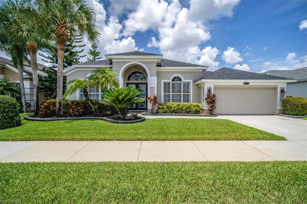 193 Skipping Stone LN, Naples, FL 34119