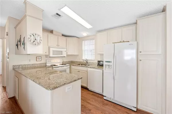 185 Ramble DR,  North Fort Myers,  FL 33903