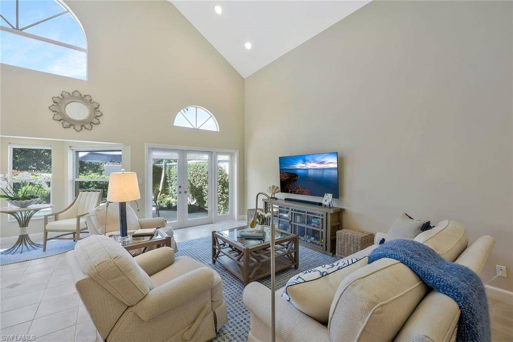 7089 Villa Lantana WAY, Naples, FL 34108