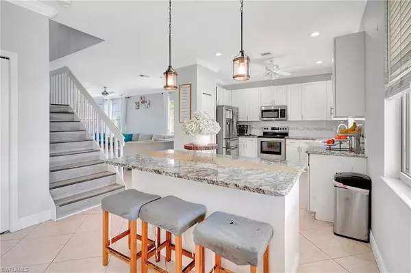 13020 Lake Meadow DR, Fort Myers, FL 33913