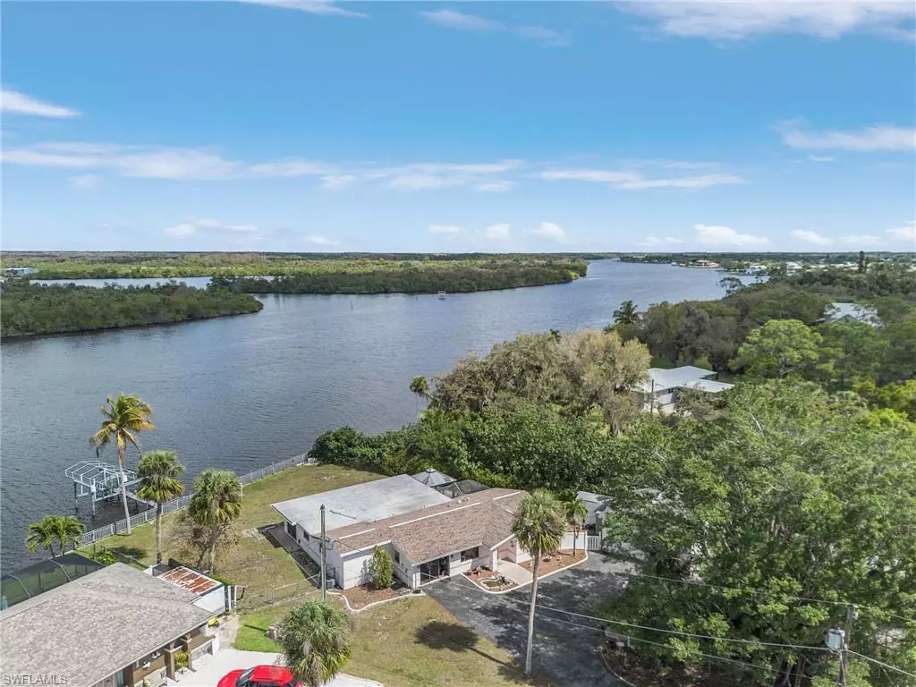 Fort Myers, FL 33905,2190 River RD