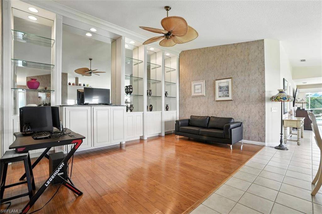 Naples, FL 34109,4588 Pasadena CT