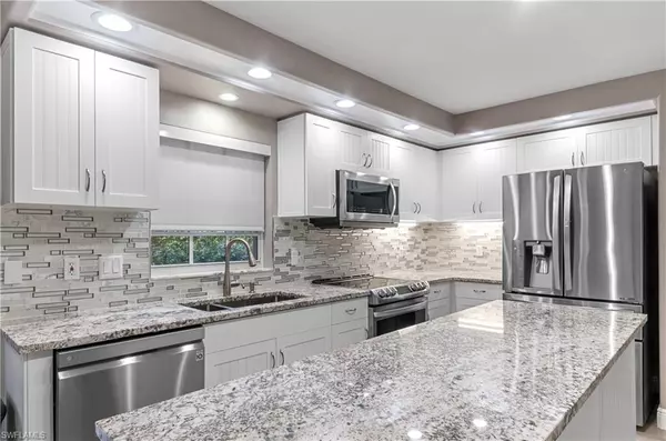 Bonita Springs, FL 34135,13191 Southampton DR