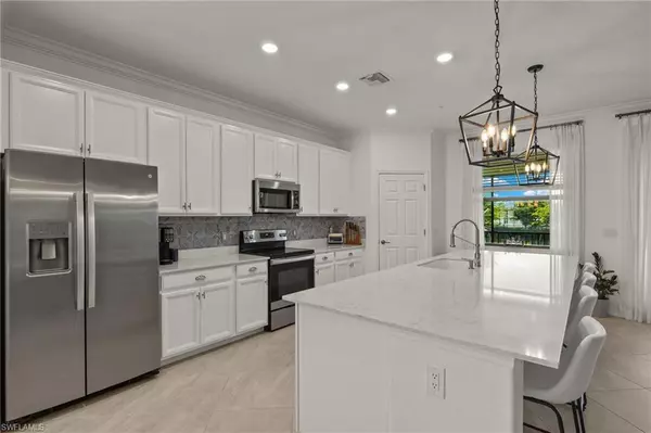 Fort Myers, FL 33913,12035 Hawthorn Lake DR #201