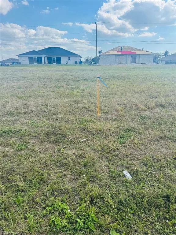 920 DIPLOMAT PKWY E, Cape Coral, FL 33909