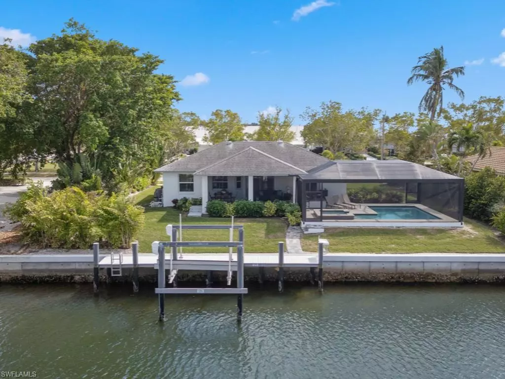 Marco Island, FL 34145,1690 Briarwood CT