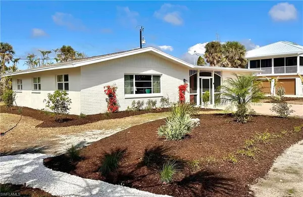 3009 Singing Wind DR, Sanibel, FL 33957