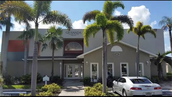 Naples, FL 34104,124 SANTA CLARA DR #15