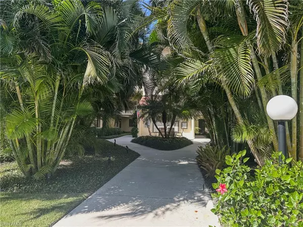 11570 Caravel CIR #2022, Fort Myers, FL 33908