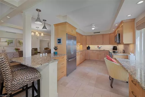 Naples, FL 34105,103 Clubhouse DR #351