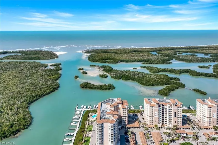 425 Dockside DR #604, Naples, FL 34110
