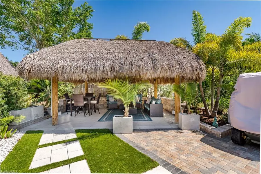 13570 Snapper LN, Naples, FL 34114