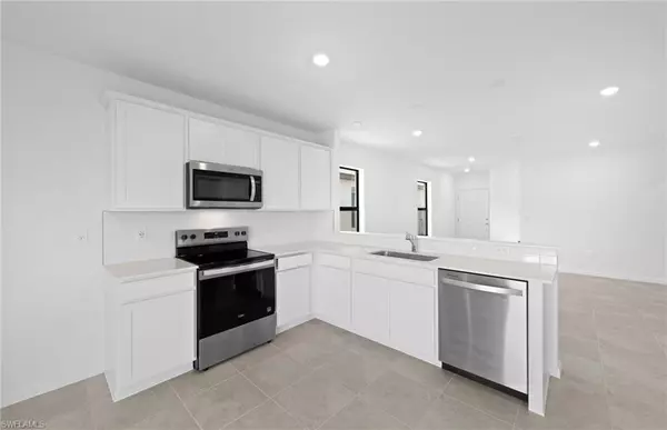 Labelle, FL 33935,1202 Caloosa Cove DR