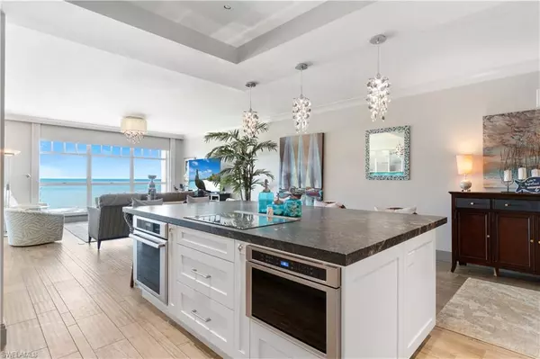 Bonita Springs, FL 34134,263 Barefoot Beach BLVD #405