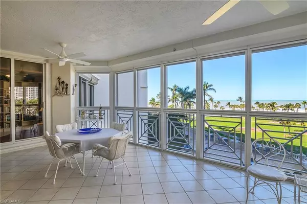 Naples, FL 34103,4021 Gulf Shore BLVD N #304