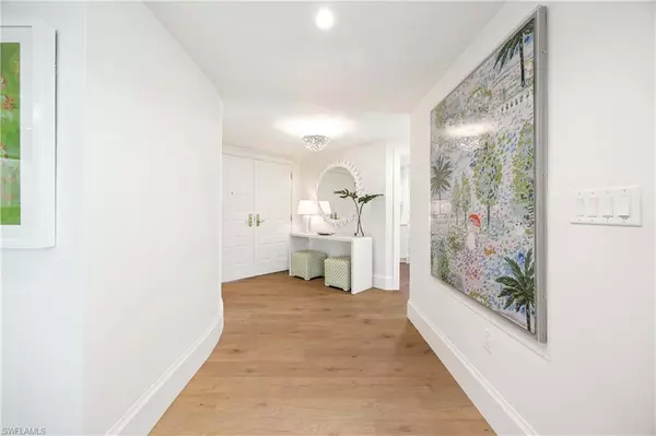 Naples, FL 34103,3971 Gulf Shore BLVD N #401