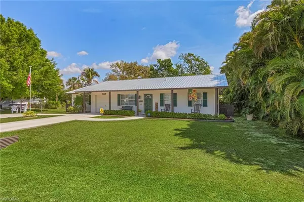 2138 W Tobago CIR, Fort Myers, FL 33905