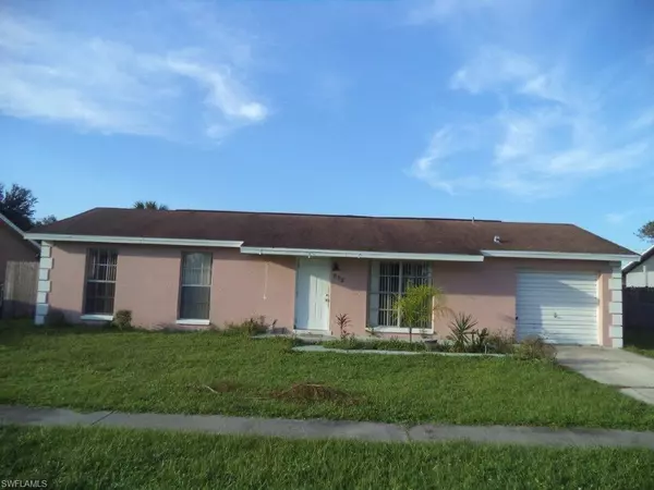888 Ridgeway DR, North Fort Myers, FL 33903
