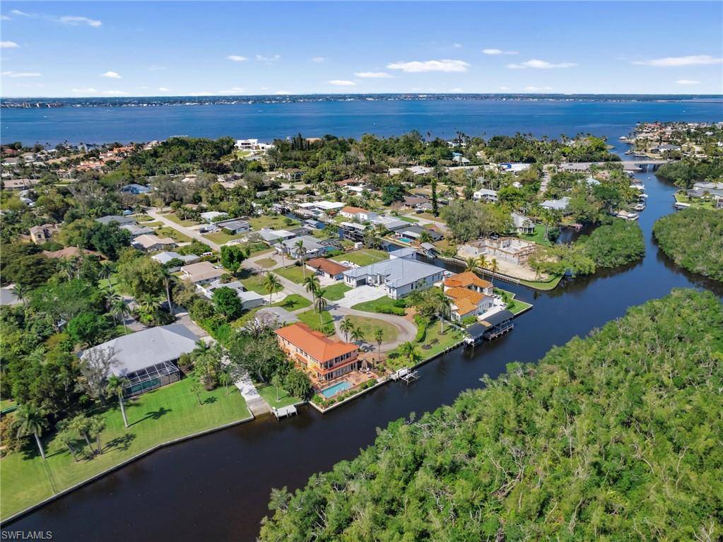 Fort Myers, FL 33919,5521 Maeva CT