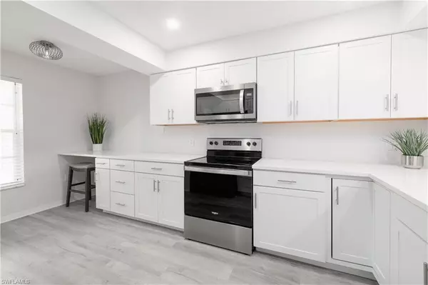 Naples, FL 34108,434 Sugar Pine LN