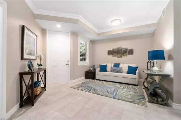 Naples, FL 34108,1000 L Ambiance CIR #103