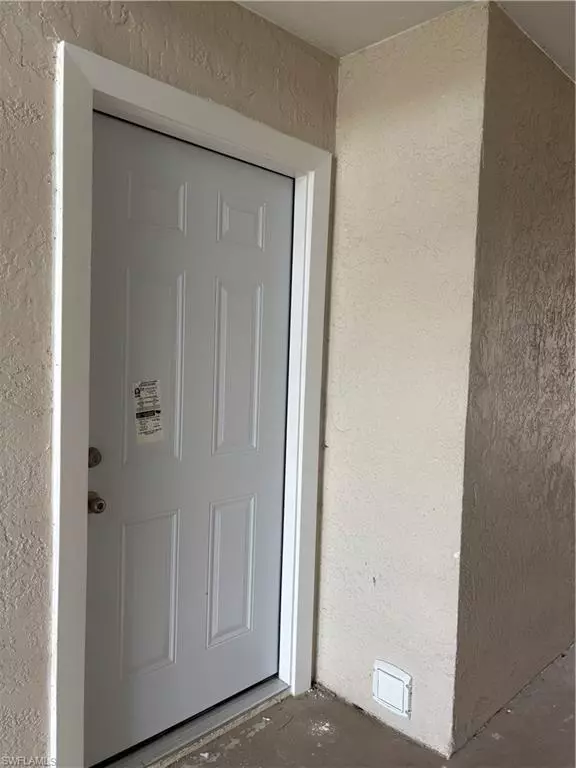 Fort Myers, FL 33908,17420 Birchwood LN #3