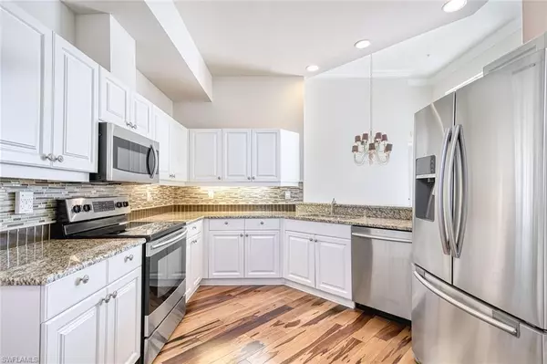 Naples, FL 34109,1530 Clermont DR #G305