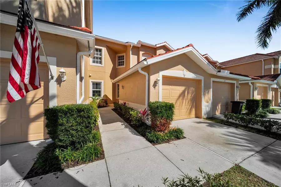 13225 Silver Thorn LOOP #302, North Fort Myers, FL 33903