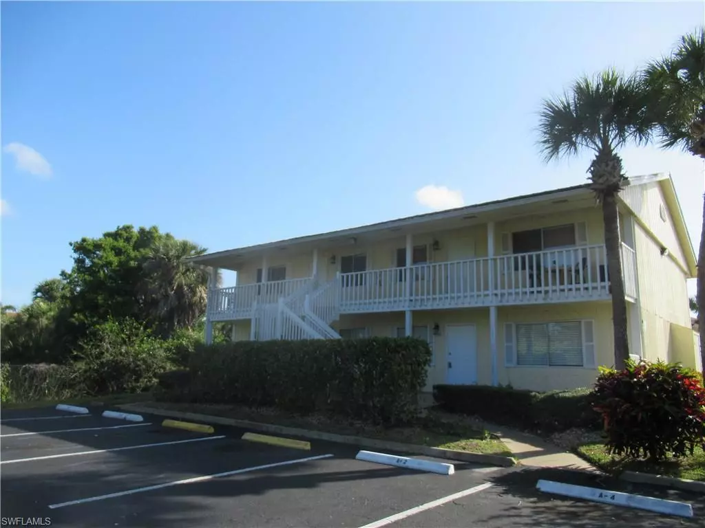 Naples, FL 34112,4601 Bayshore DR #A3