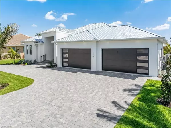 Punta Gorda, FL 33950,1631 Casey Key DR