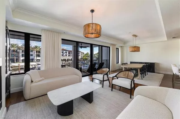 Naples, FL 34102,1530 5th AVE S #208C