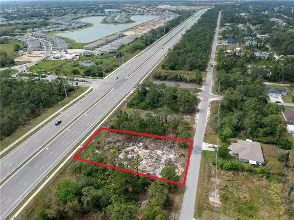 924 Meadow RD, Lehigh Acres, FL 33973