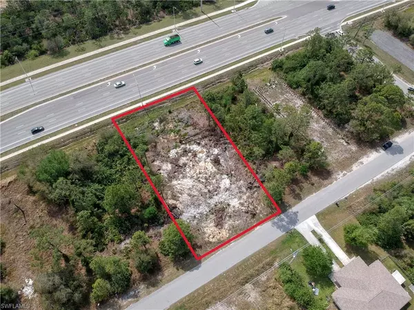Lehigh Acres, FL 33973,924 Meadow RD