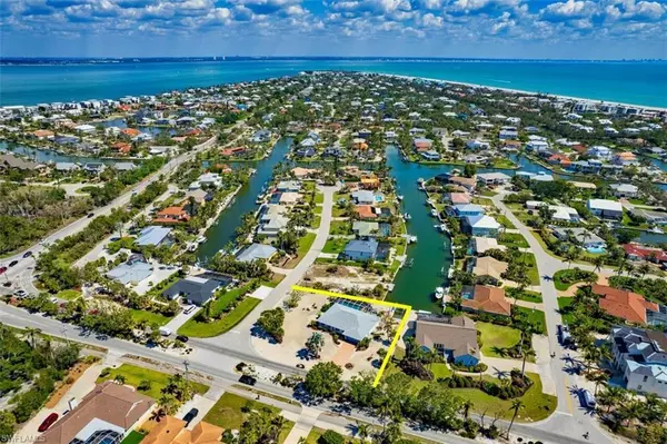 Sanibel, FL 33957,1006 Lindgren BLVD
