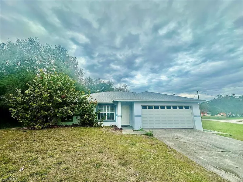 119 Teakwood CT, Lehigh Acres, FL 33974