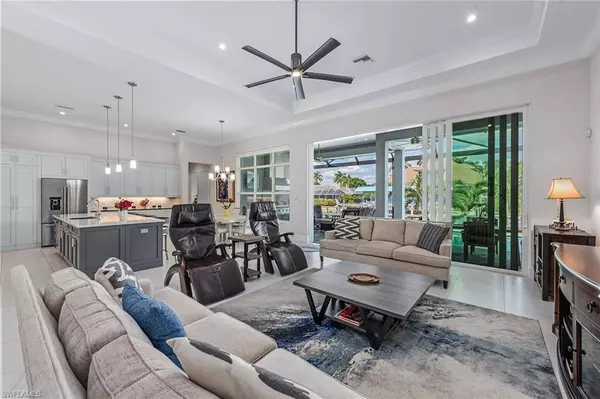 Marco Island, FL 34145,233 Meadowlark CT