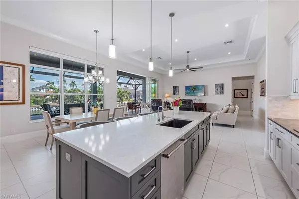 Marco Island, FL 34145,233 Meadowlark CT