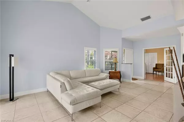 Naples, FL 34119,260 Napa Ridge RD E #21