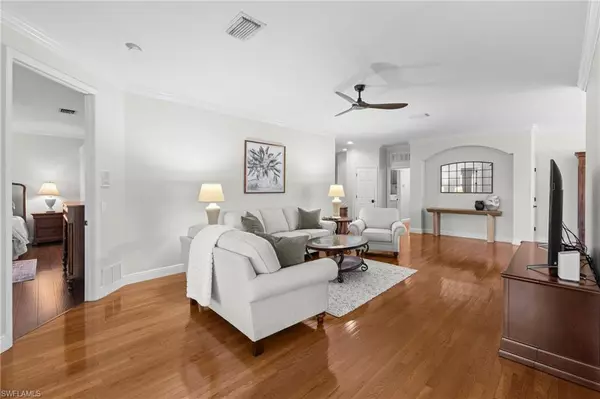 Naples, FL 34114,3913 Forest Glen BLVD #201
