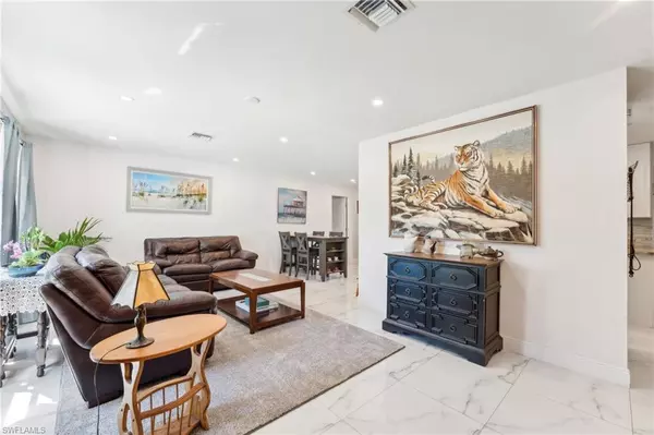 Cape Coral, FL 33990,401 SE 14th TER