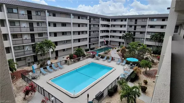 2121 Collier AVE #405, Fort Myers, FL 33901