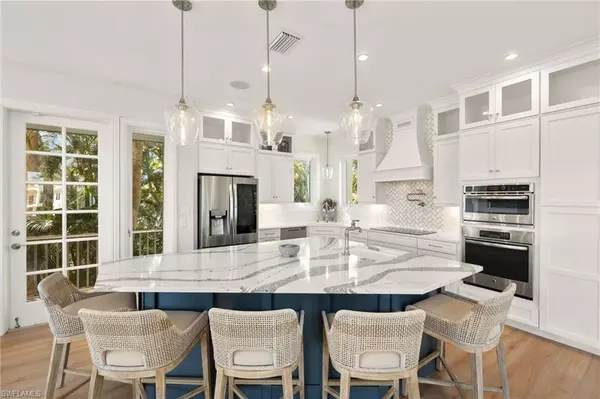 Sanibel, FL 33957,1490 Angel DR