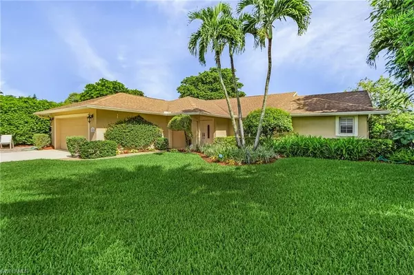 Naples, FL 34109,10094 Boca CIR