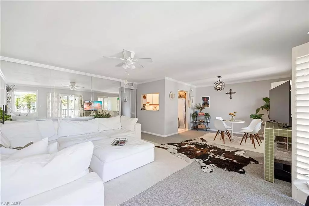 Naples, FL 34102,1950 Gulf Shore BLVD N #204