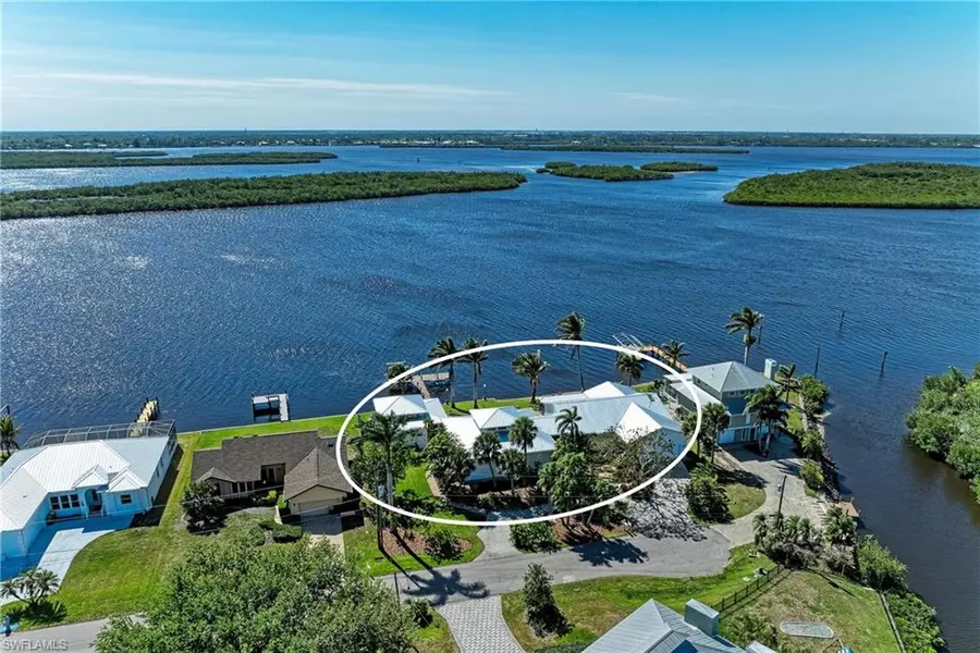 3790 Peace River DR, Punta Gorda, FL 33983