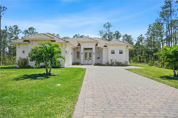 25340 Divot DR, Bonita Springs, FL 34135