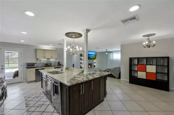 Naples, FL 34109,1930 Curling AVE