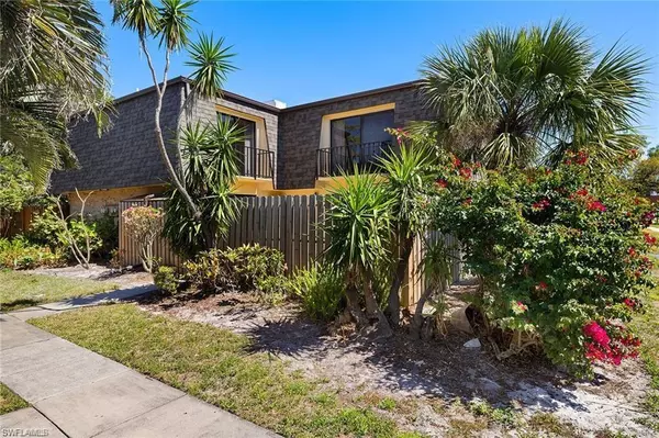 Fort Myers, FL 33907,5544 Malt DR #2