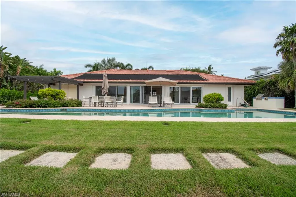 Naples, FL 34103,222 BAY PT
