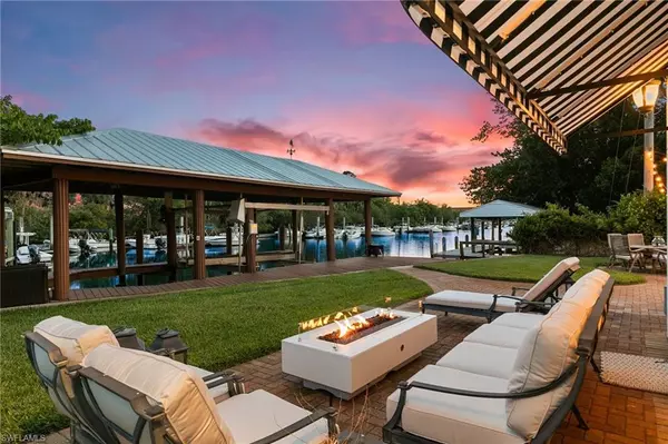 Naples, FL 34104,2180 Harbor LN